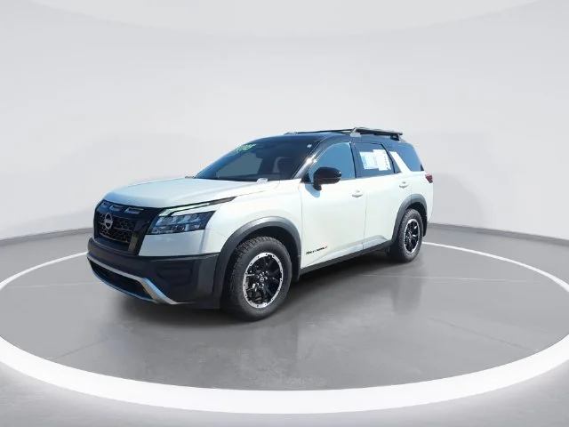 Used 2023 White Nissan Rock Creek image 4