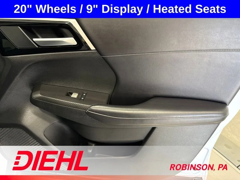 Used 2024 White Mitsubishi SE Ralliart image 17