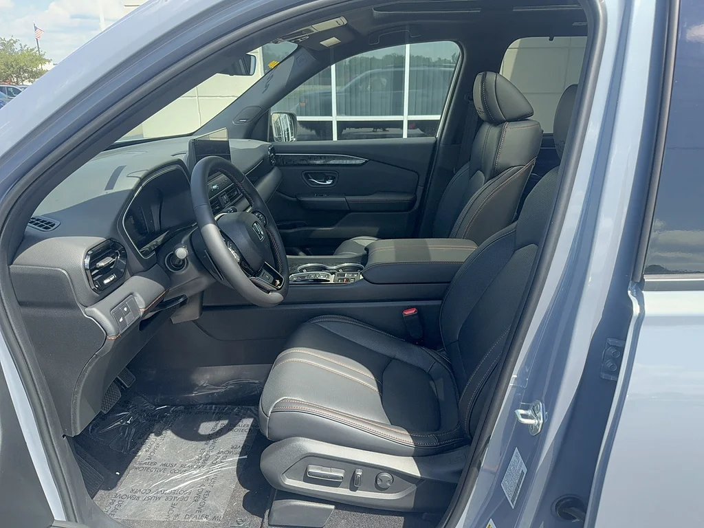 New 2026 Sonic Gray Pearl Honda TrailSport Elite Blackout image 10