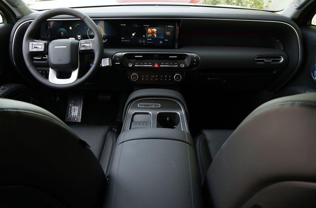 New 2026 Titan Green Hyundai Limited image 8