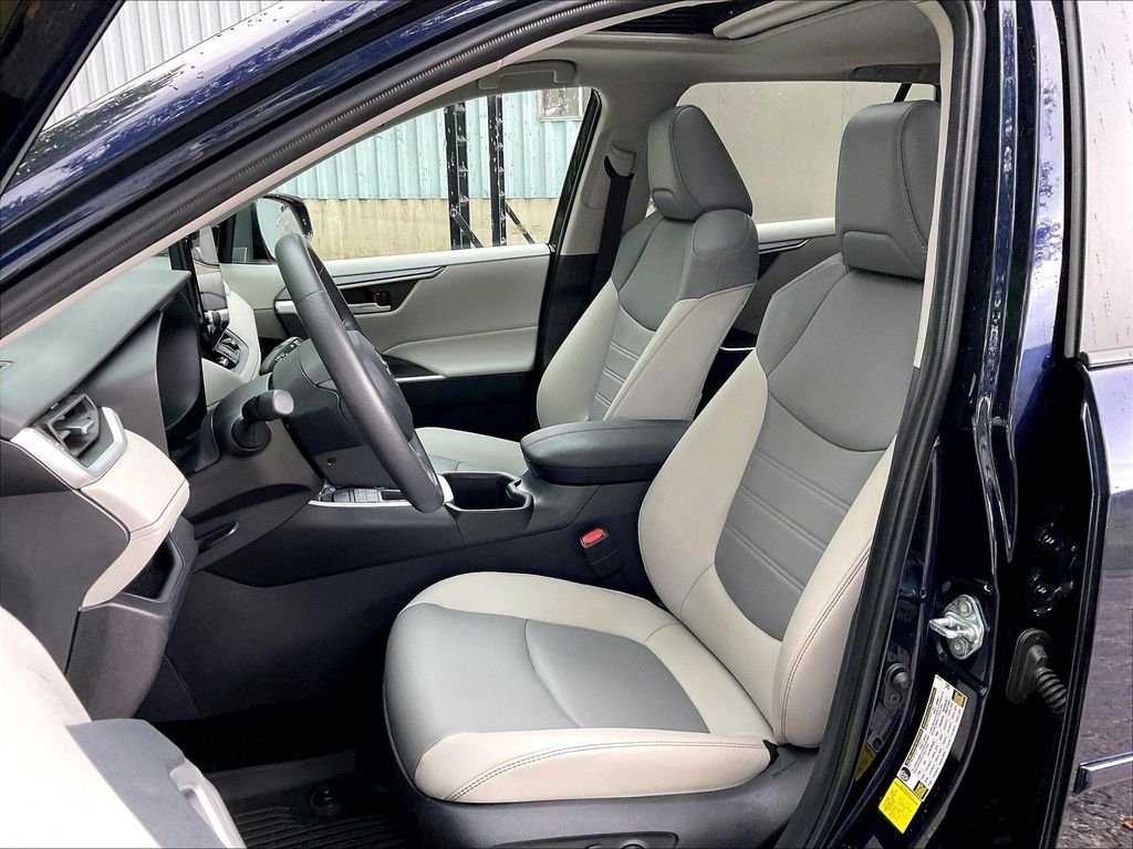 Used 2025 Blueprint Toyota XLE Premium image 10