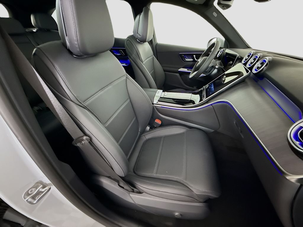 New 2026 MANUFAKTUR Alpine Grey Mercedes-Benz GLC 300 image 29