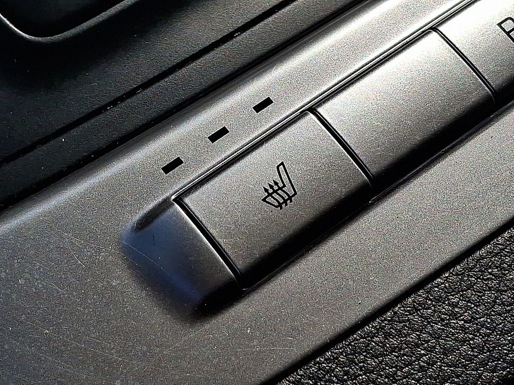 Certified Used 2025 Blue Kia LXS image 21