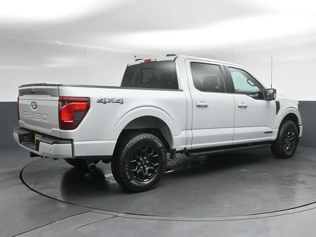 Certified Used 2024 Avalanche Ford XLT image 7