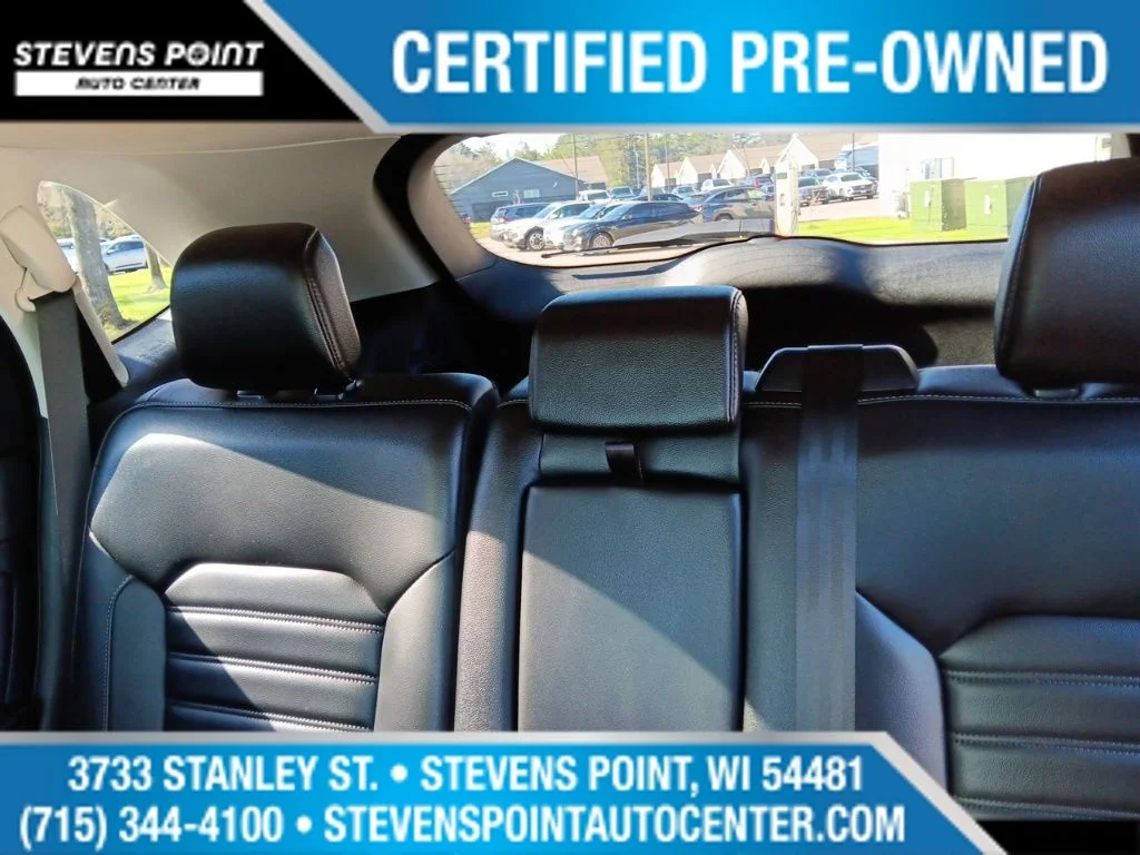 Used 2023 Rapid Red Metallic Tinted Clearcoat Ford SEL image 31