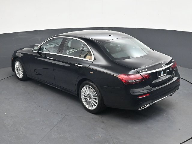 Used 2023  Mercedes-Benz E 350 image 26