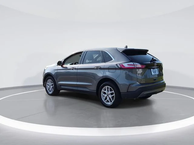 Used 2024 Gray Ford SEL image 6
