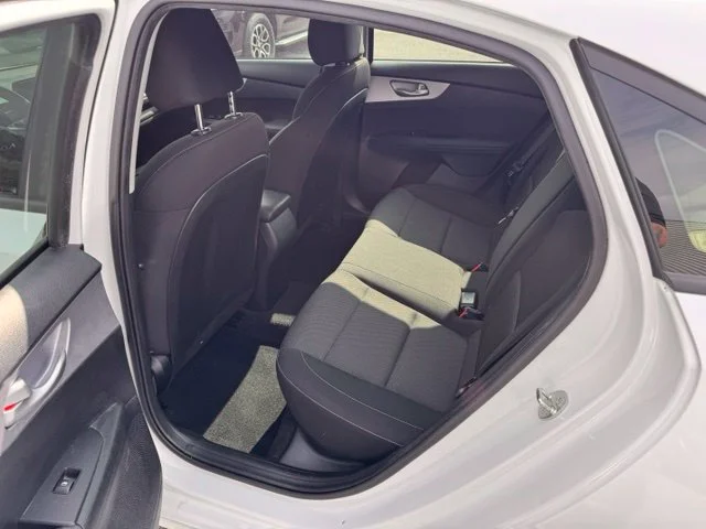 Used 2024 White Kia LXS image 12