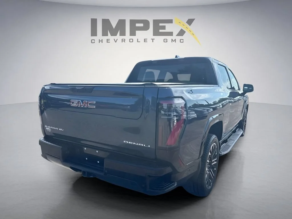 Used 2026 Deep Ocean Metallic GMC Denali Extended Range image 5