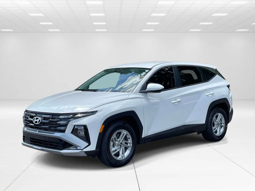 Used 2026 White Hyundai SE image 3