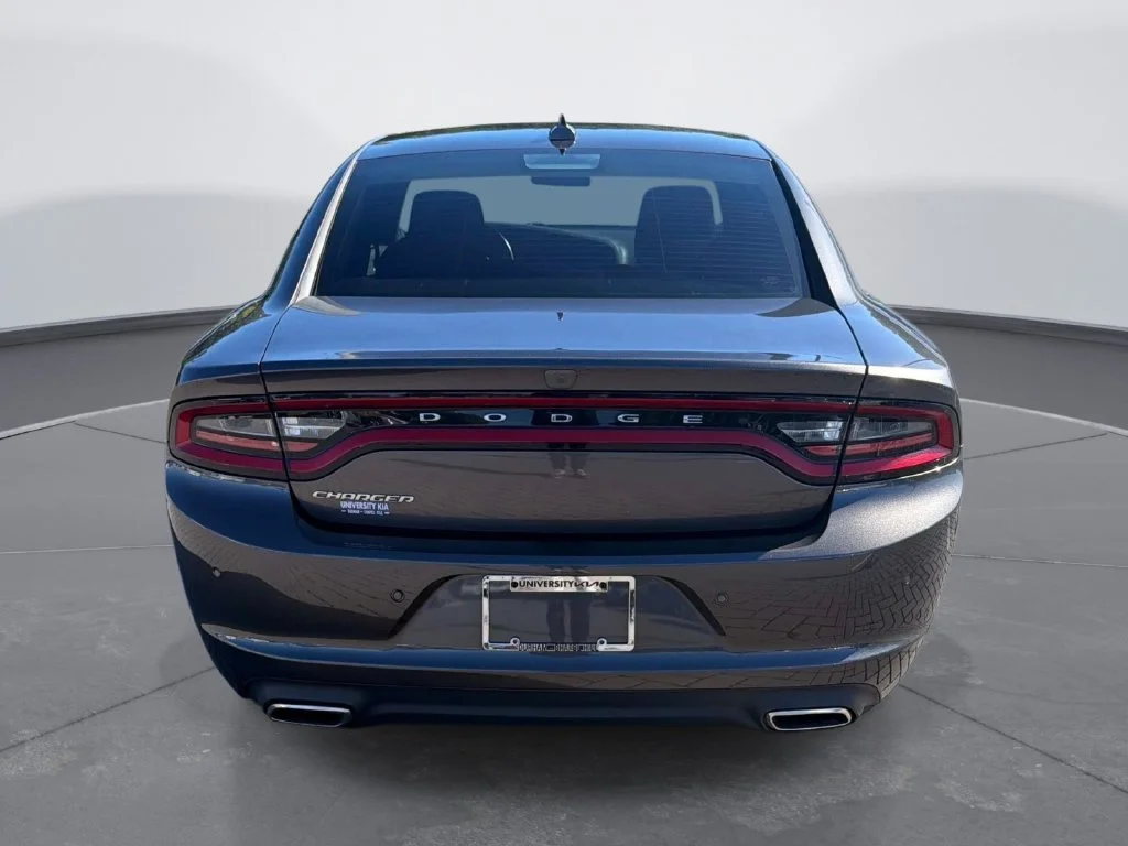 Used 2023 Gray Dodge SXT image 6