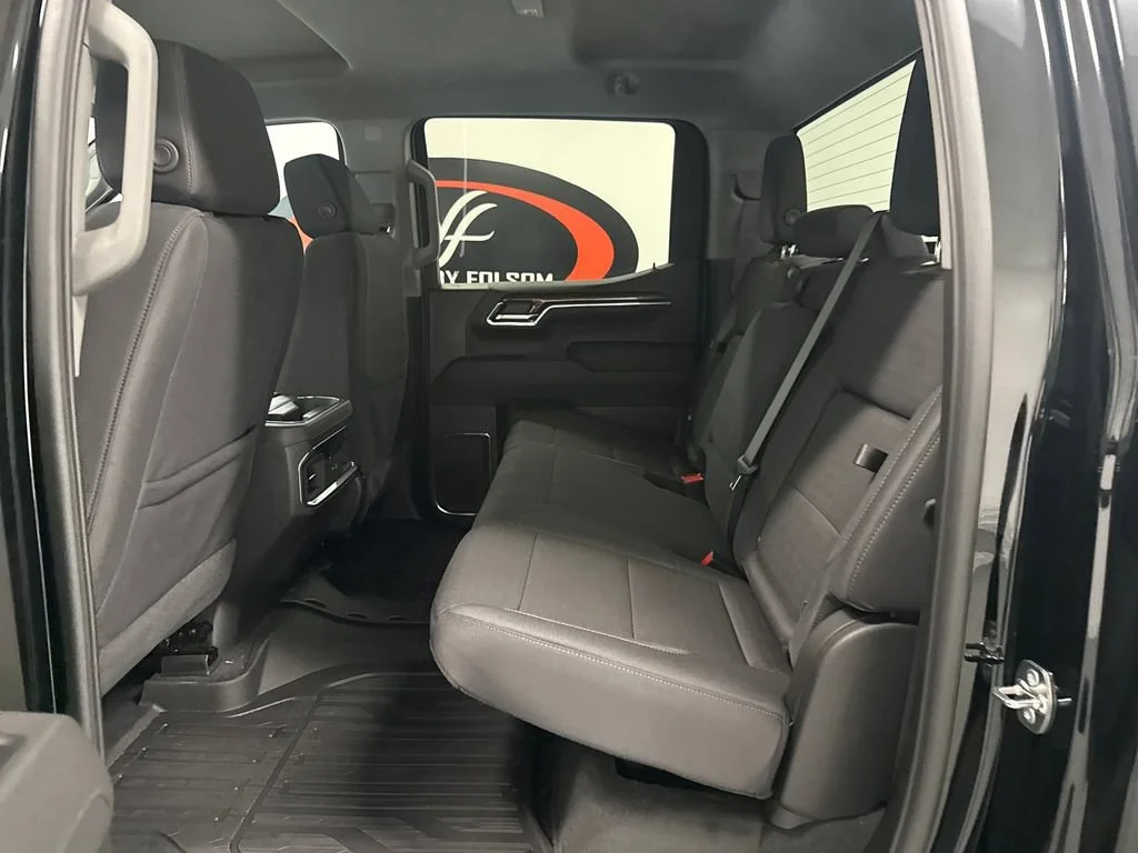 New 2026 Onyx Black GMC Elevation image 12