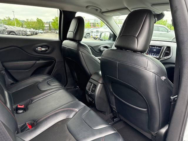 Used 2022 Bright White Clearcoat Jeep Trailhawk image 13