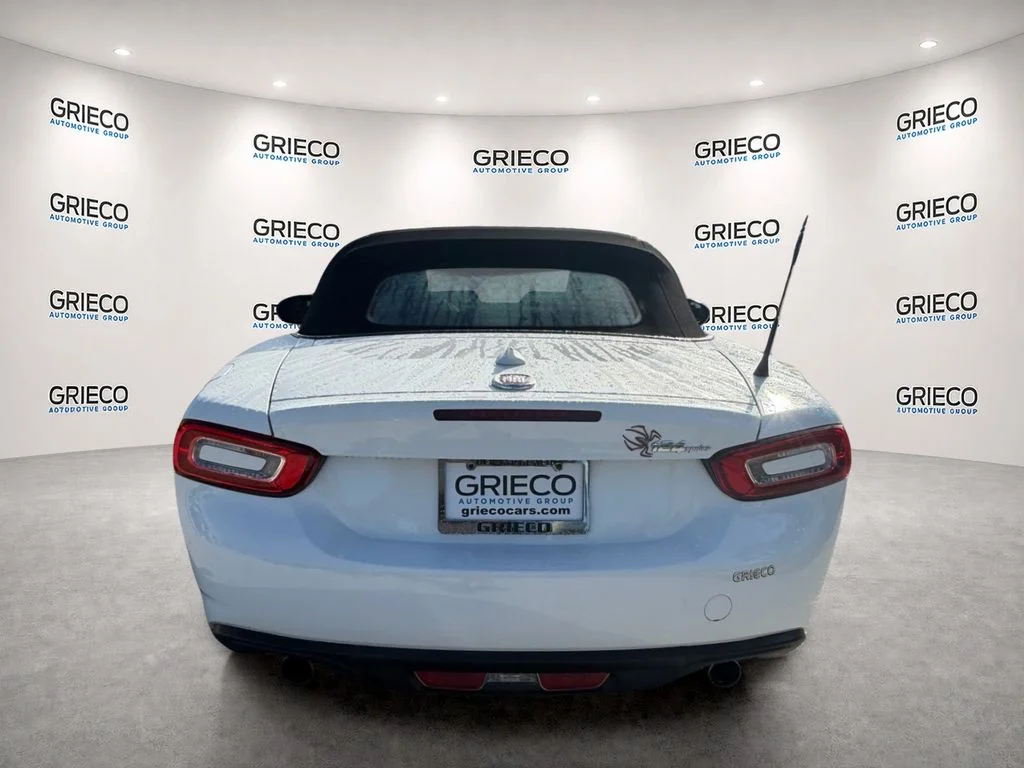 Used 2019 White FIAT Classica image 6