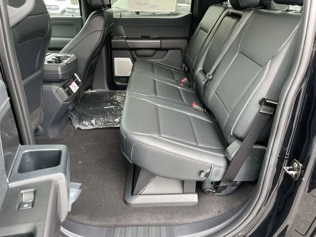 New 2026 Agate Black Metallic Ford Lariat image 28