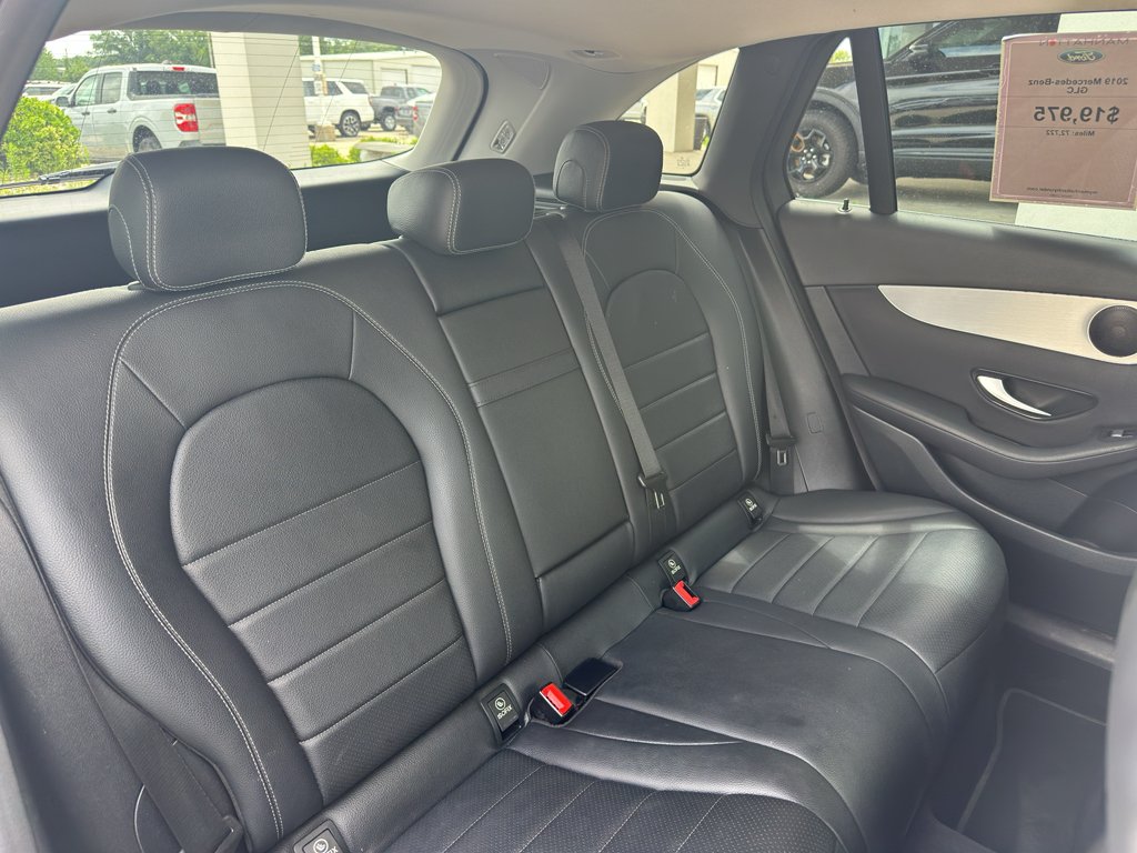 Used 2019 Polar White Mercedes-Benz 300 image 32