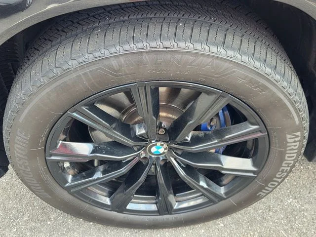 Certified Used 2024 Black Sapphire Metallic BMW xDrive40i image 11