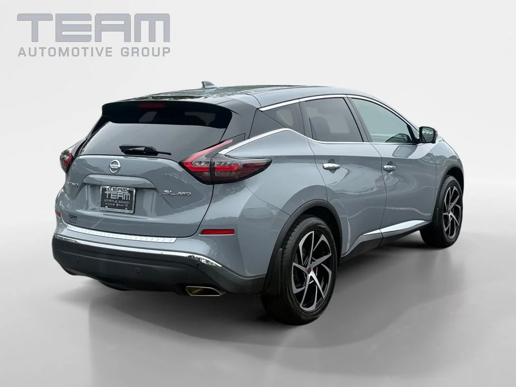Used 2021 Gray Nissan SL image 7
