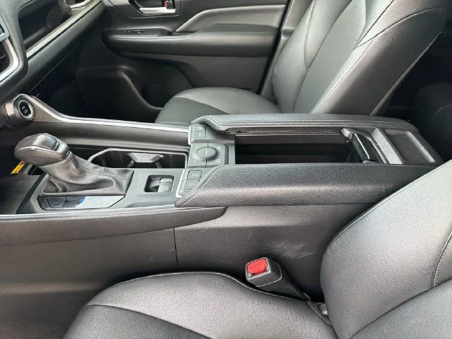 Used 2024 Black Toyota XLE image 21