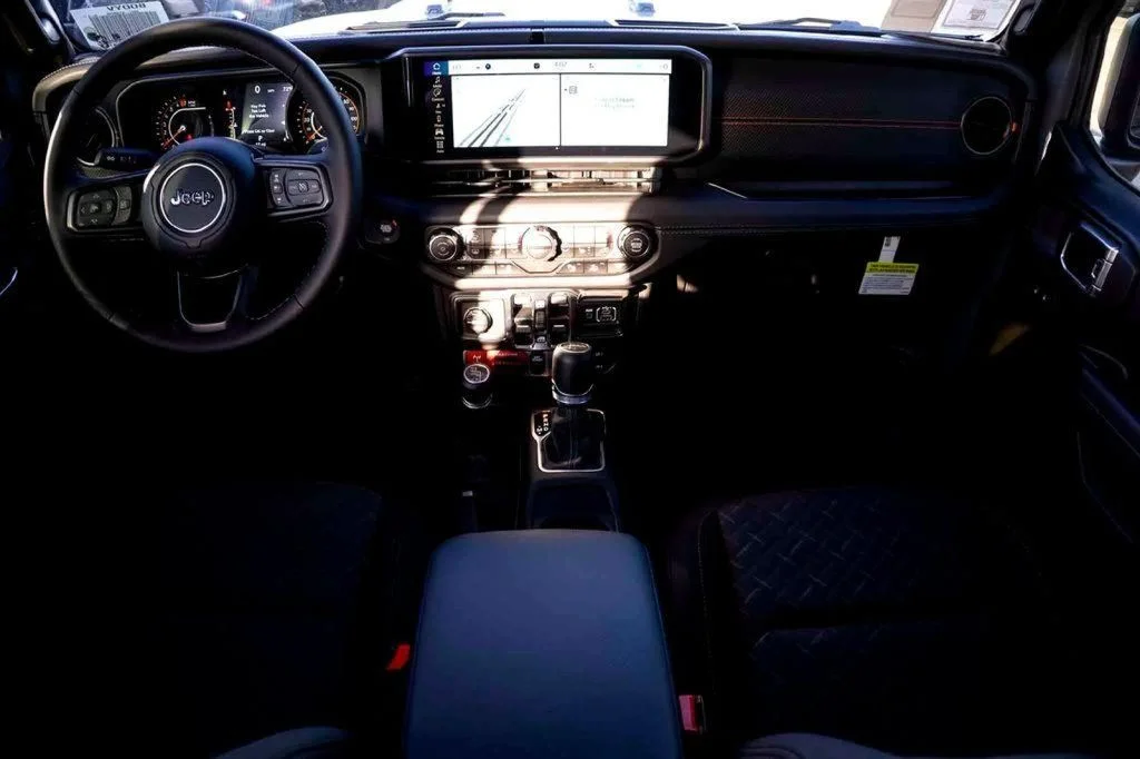 New 2025 Gray Jeep Mojave image 19