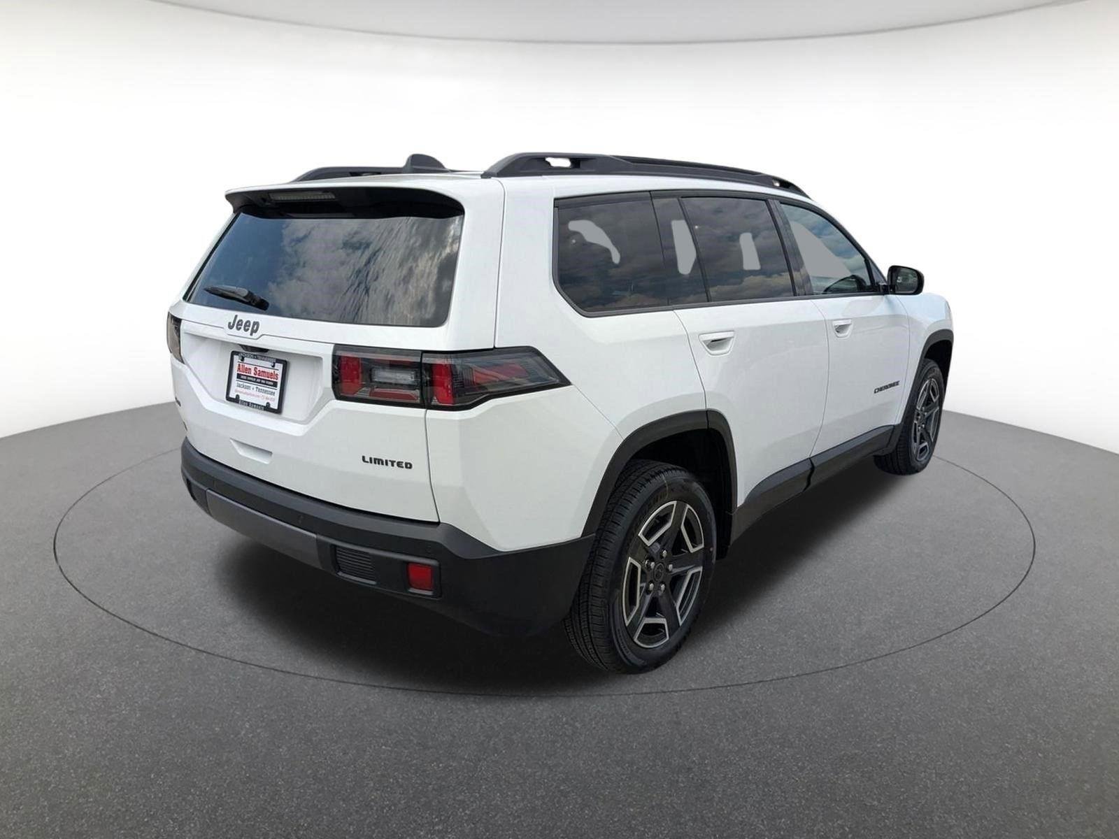 New 2026 Bright White Clear-Coat Exterior Paint Jeep Limited image 5
