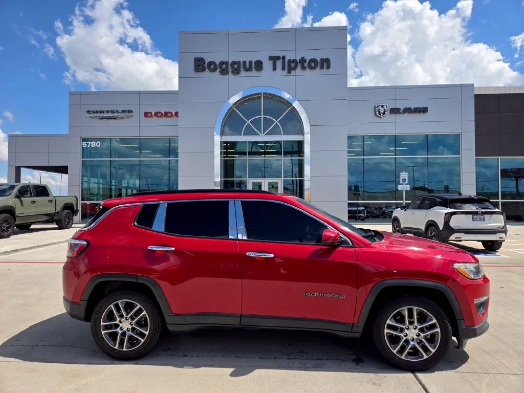 Used 2020 Jeep Compass Sun & Wheel with VIN 3C4NJCBB3LT166538 for sale in Brownsville, TX