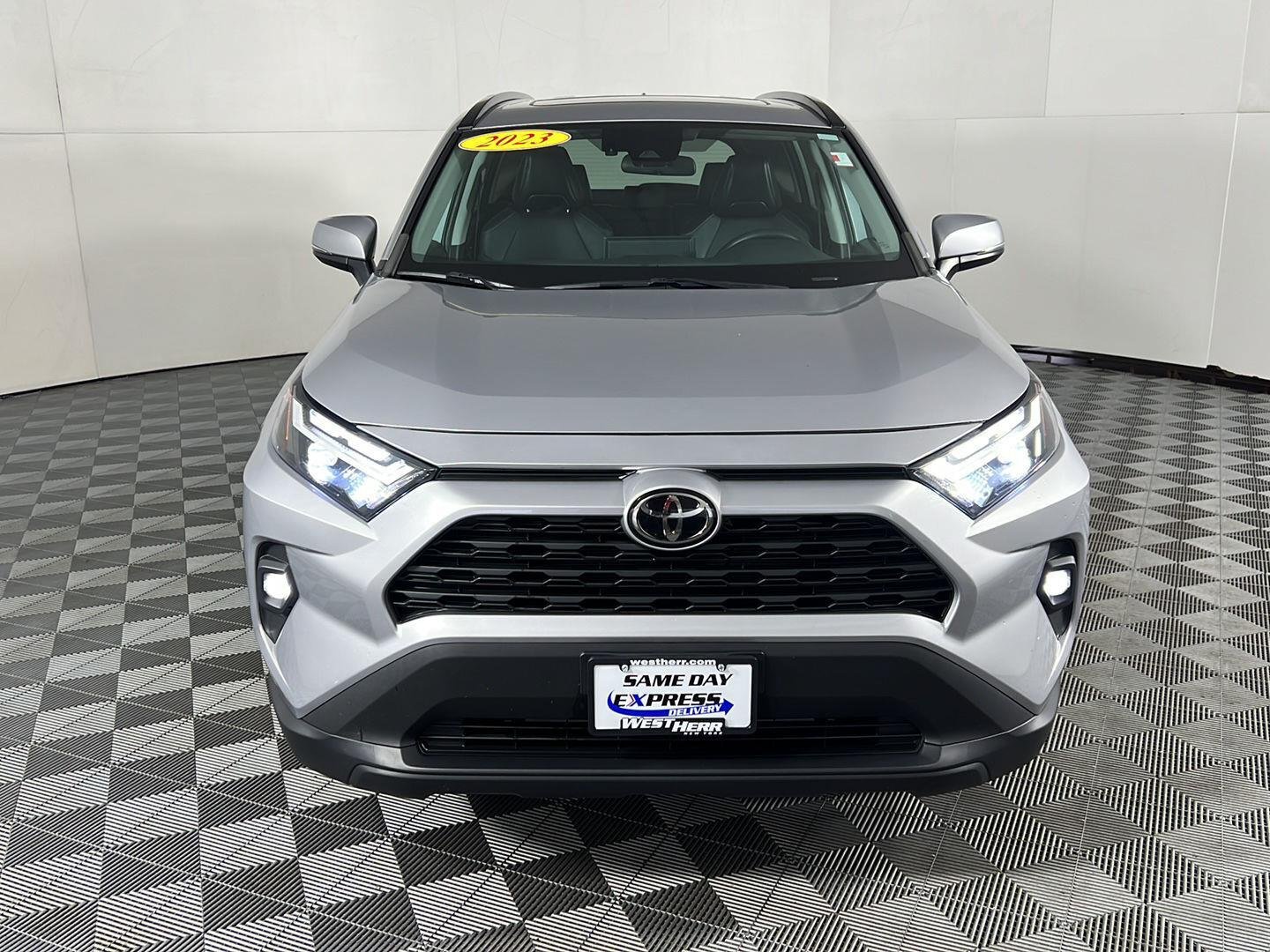Used 2023 Silver Sky Metallic Toyota XLE Premium image 2