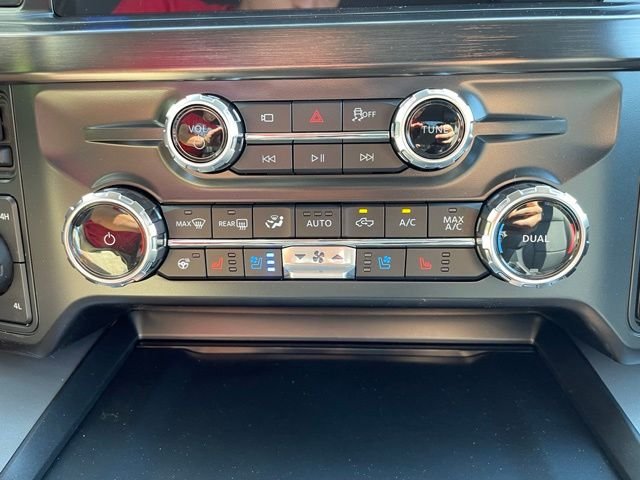 New 2026 Agate Black Metallic Ford F-250® Lariat® image 32