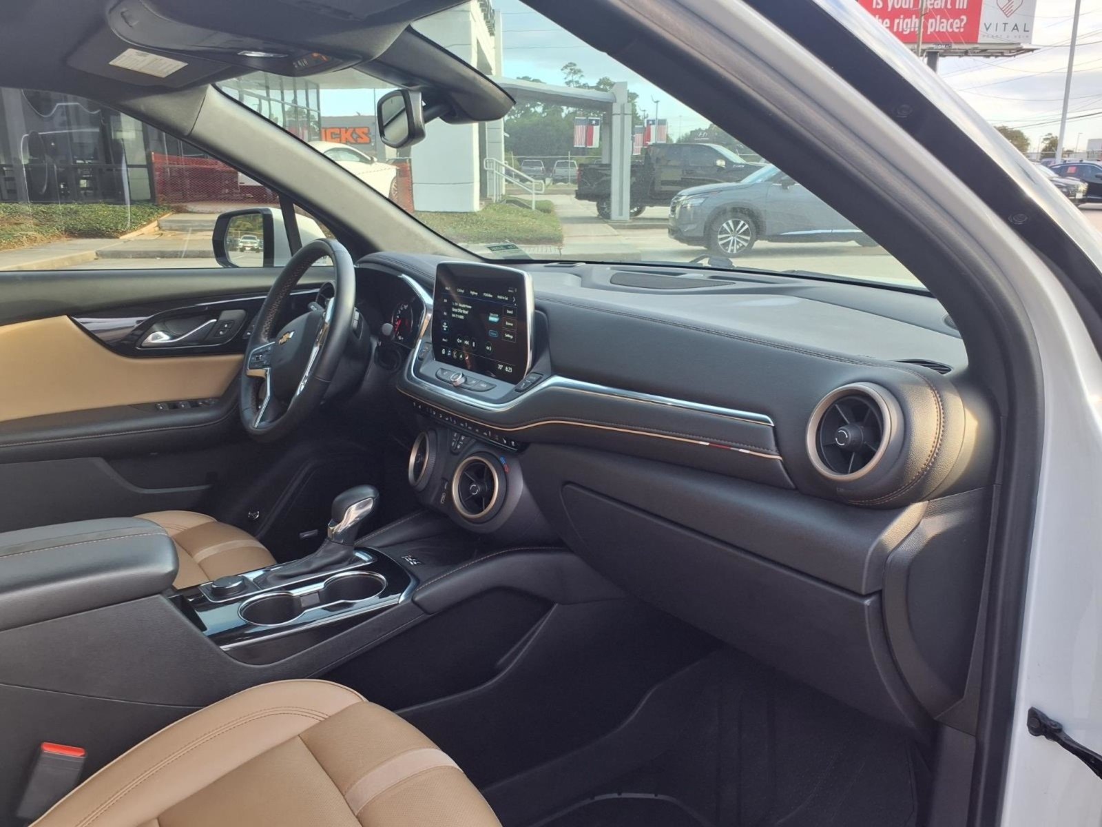 2023 Chevrolet Blazer photo 11 of 27