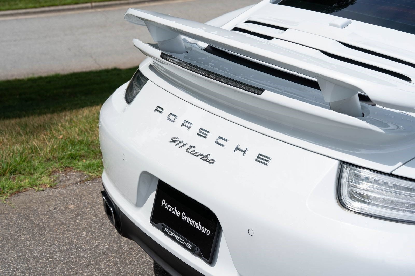 Certified Used 2015 White Porsche  image 16