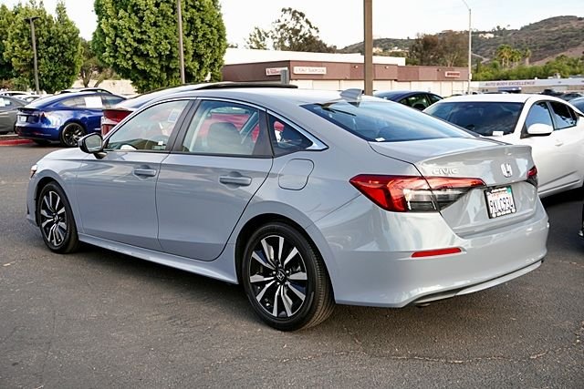 Used 2024  Honda EX image 5