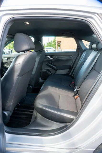 Used 2024  Honda Sport image 9