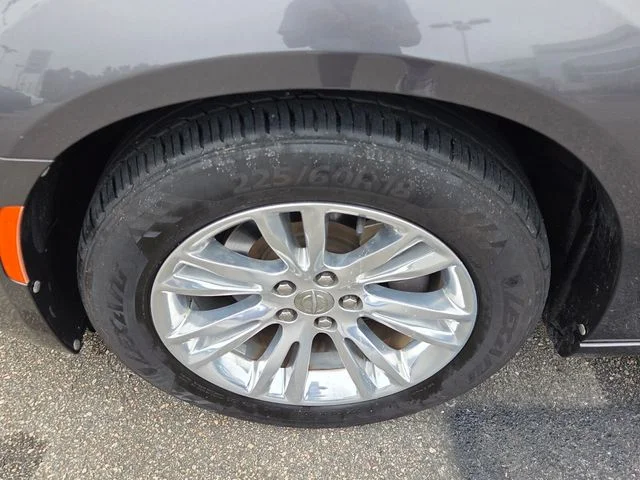 Used 2019 Gray Chrysler Touring image 5