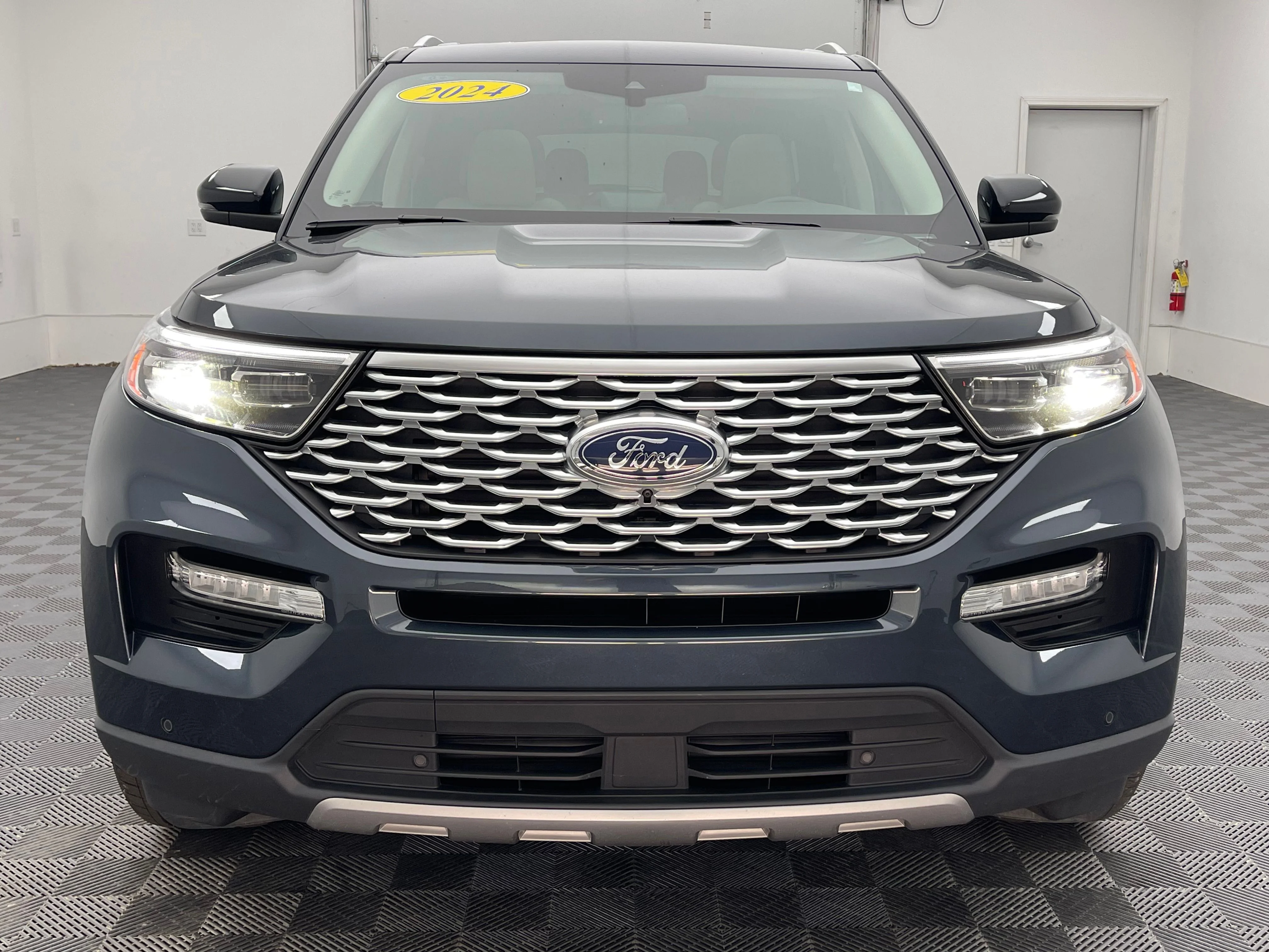 Used 2024 Blue Metallic Ford Platinum image 16