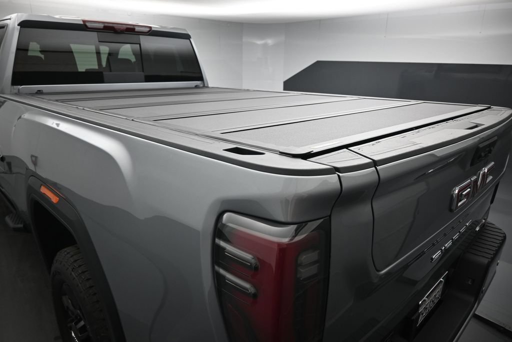 Used 2025 Silver GMC AT4 image 24