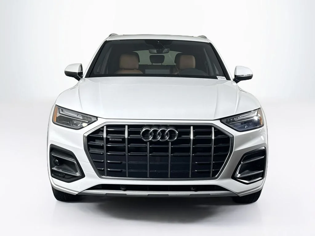 Used 2023 Ibis White Audi 40 Premium image 8