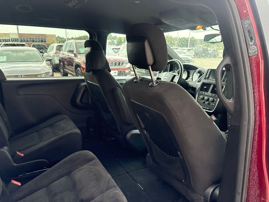 Used 2017 Octane Red Pearlcoat Dodge SE Plus image 25