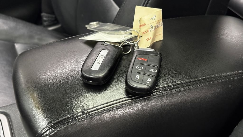 Used 2018 White Jeep Limited image 49