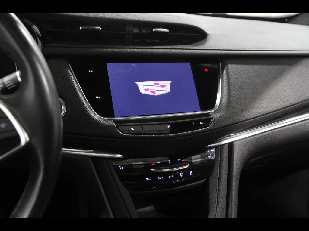 Used 2020 Satin Steel Metallic Cadillac Premium Luxury image 9