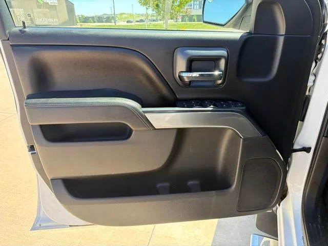 Used 2016 SUMMIT WHITE Chevrolet LT image 5