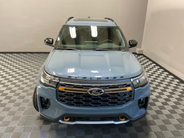 New 2026 Vapor Blue Metallic Ford Tremor® image 5