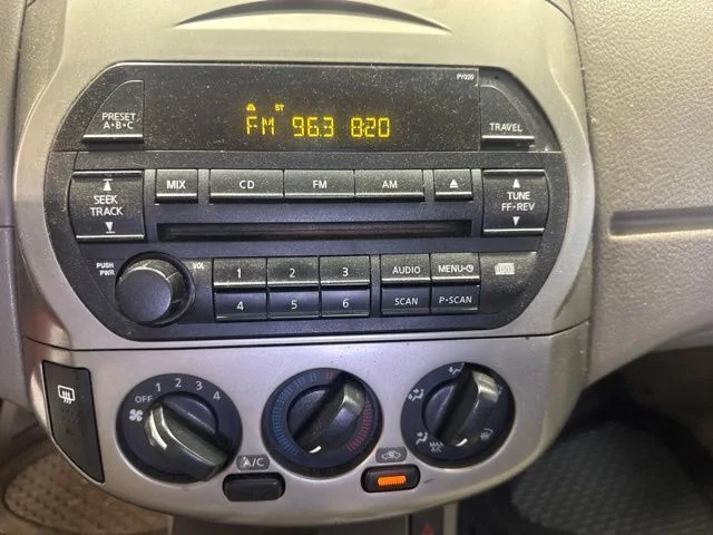 Used 2003 Black Nissan 3.5 SE image 14