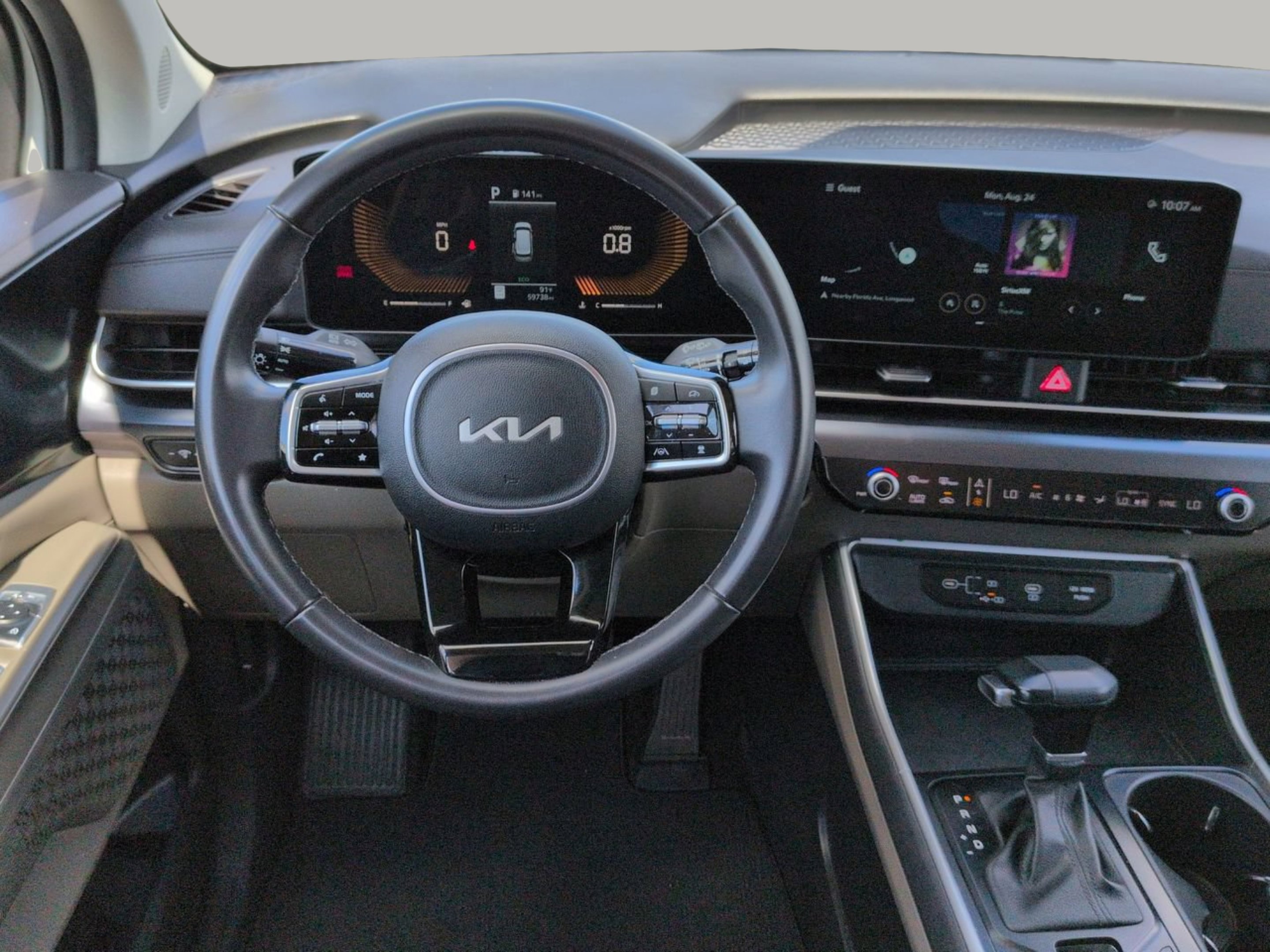 Certified Used 2025 Snow White Pearl Kia LXS image 14