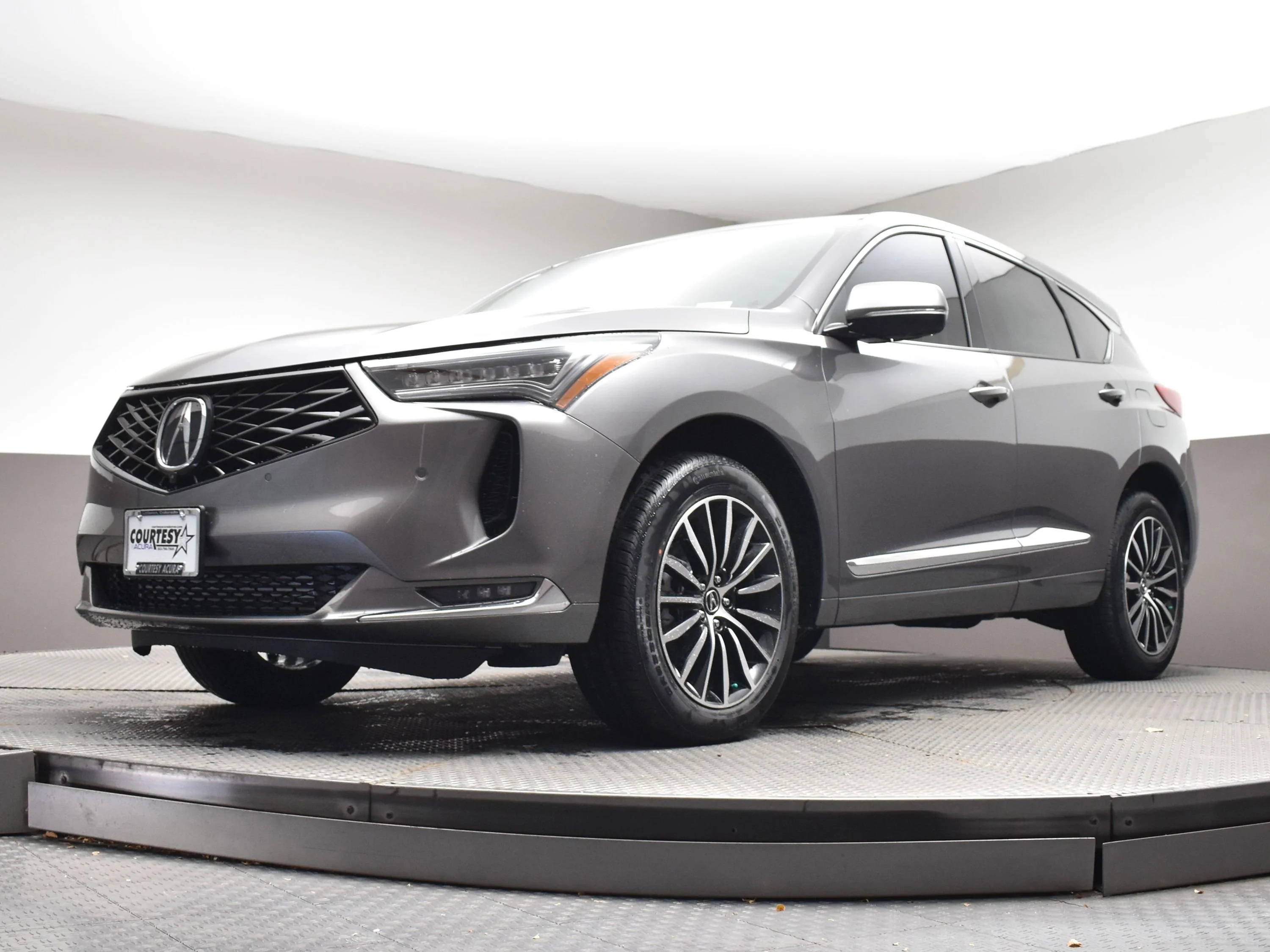 New 2026 Liquid Carbon Metallic Acura w/Advance Package image 33