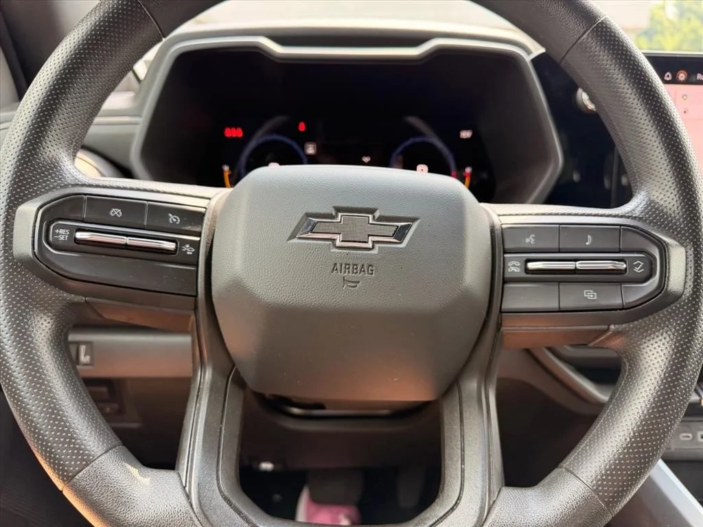 Used 2024 Gray Chevrolet Trail Boss image 21