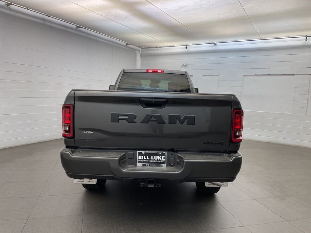 New 2026 Granite Crystal Metallic Clear-Coat Exterior Paint RAM Big Horn SRW image 4