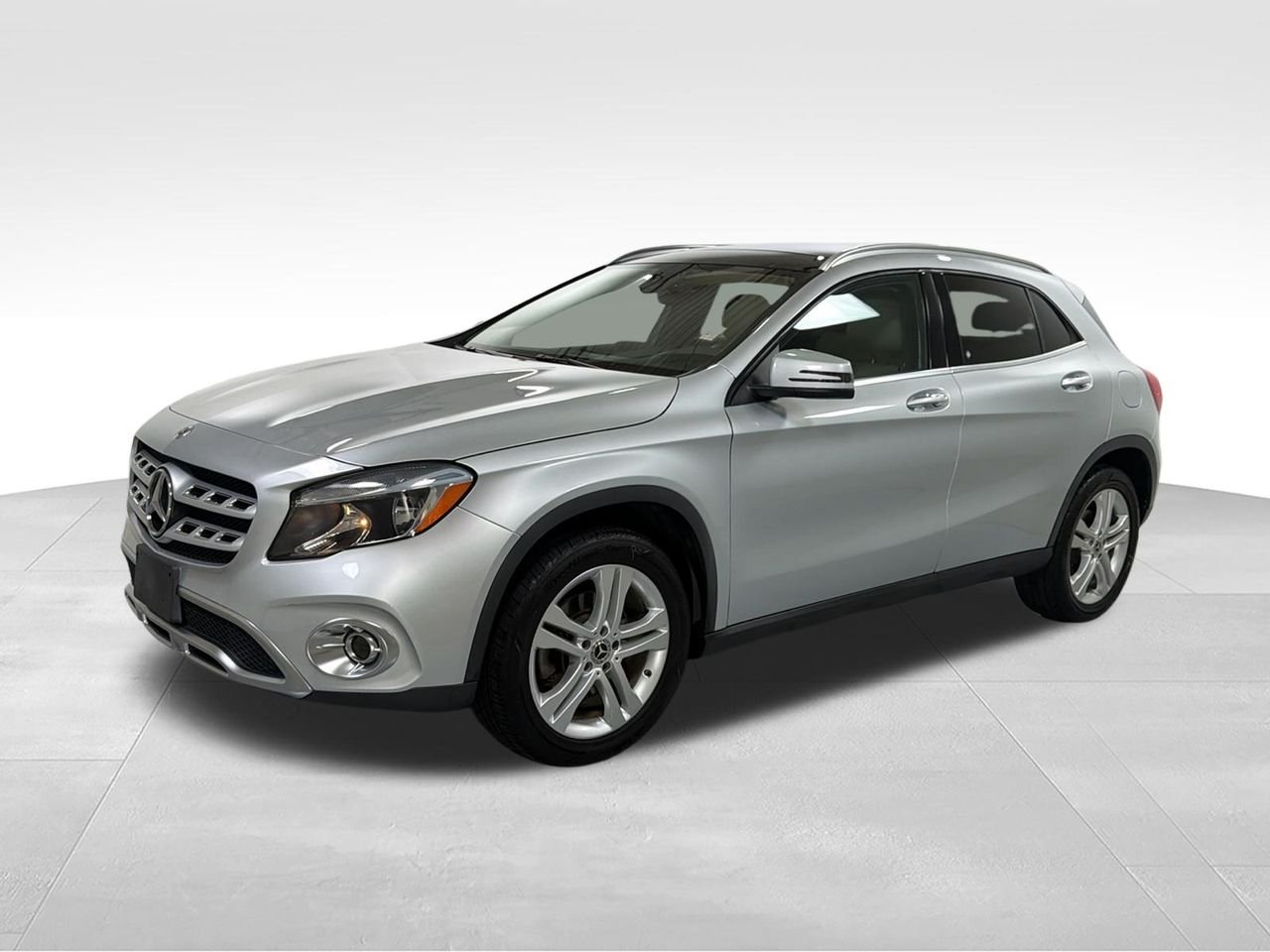 2020 Mercedes-Benz GLA GLA250 4MATIC's photo