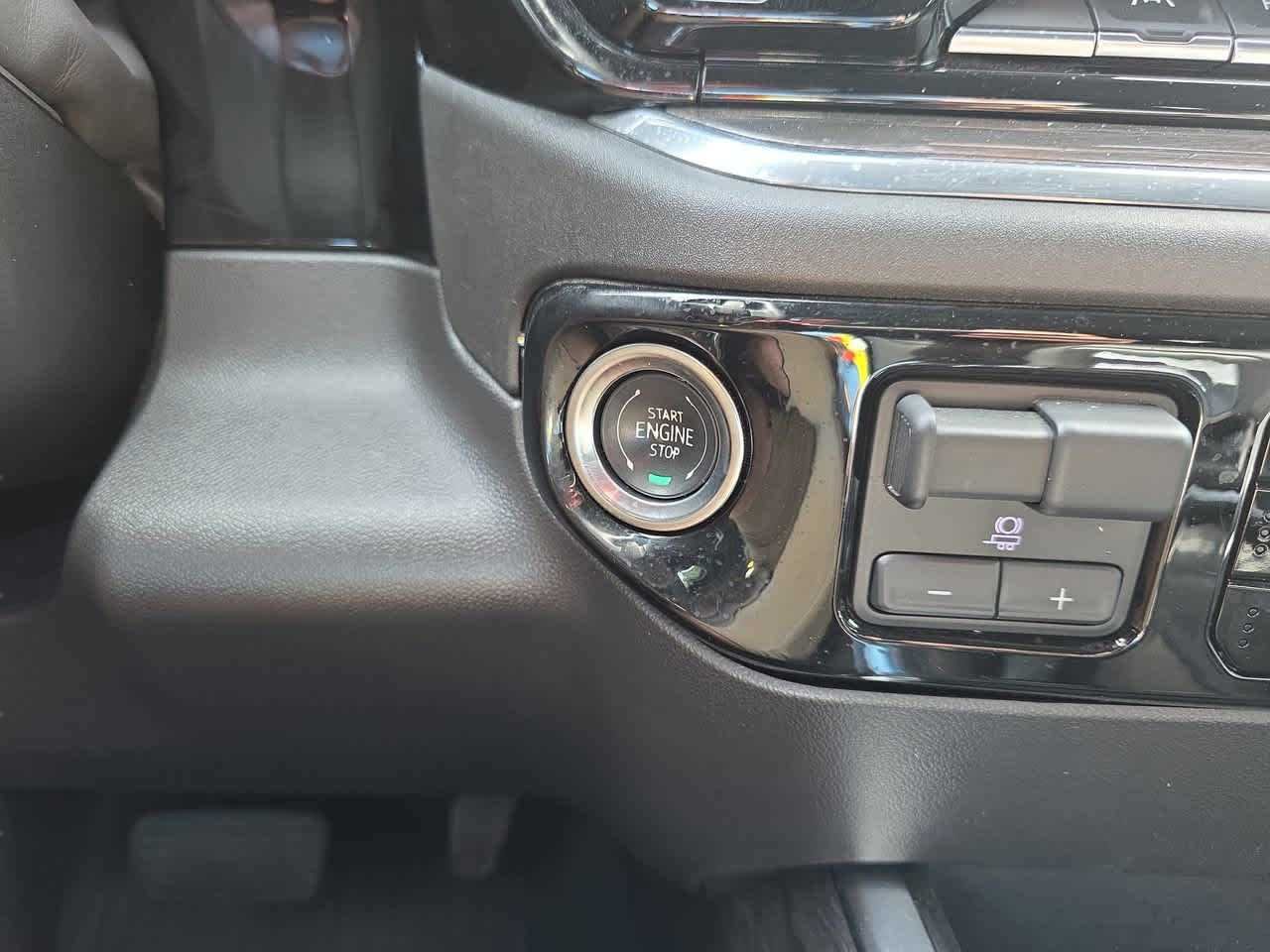 2024 Chevrolet Silverado 1500 LTZ - Photo 30