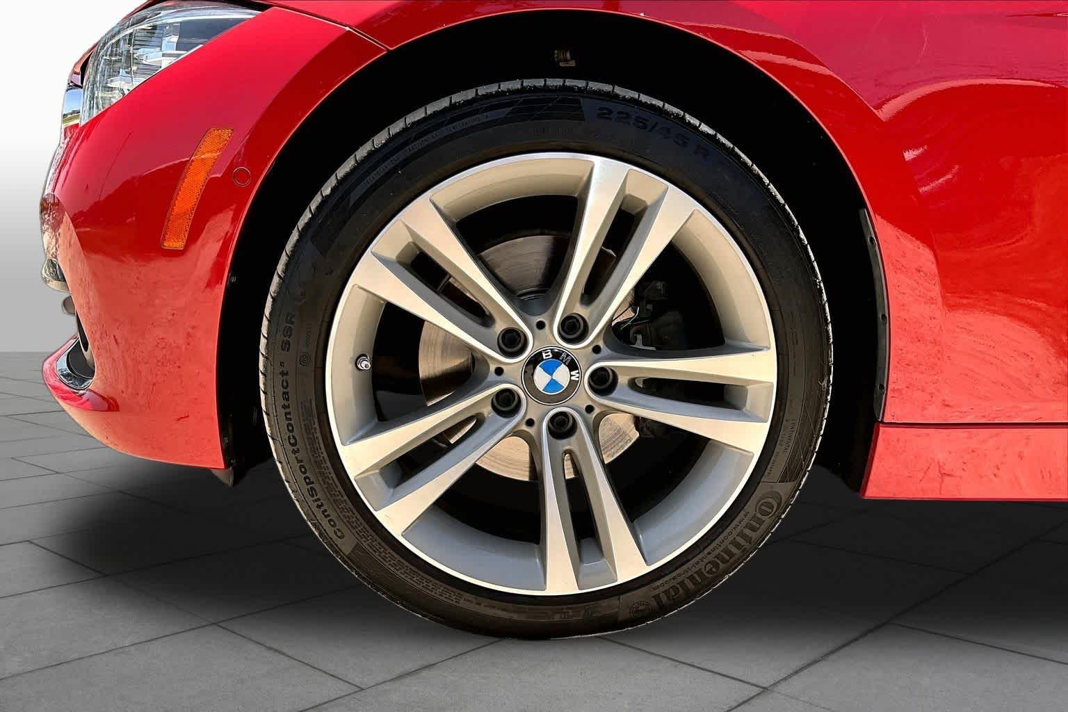 Used 2016 Melbourne Red Metallic BMW 328i image 11