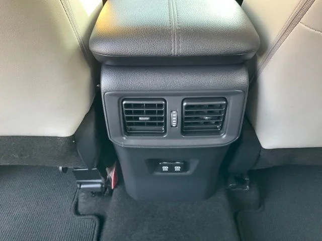 Used 2019 White Toyota XLE Premium image 24